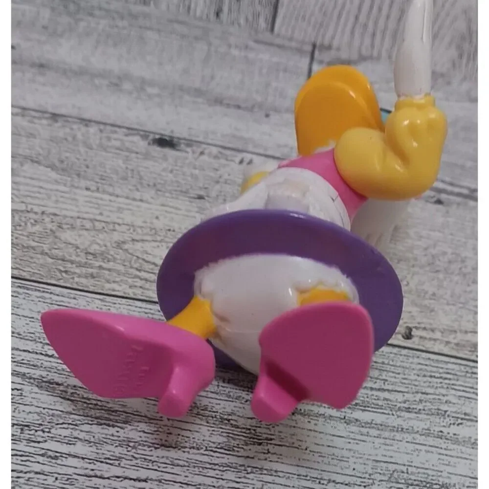 Disney ships as